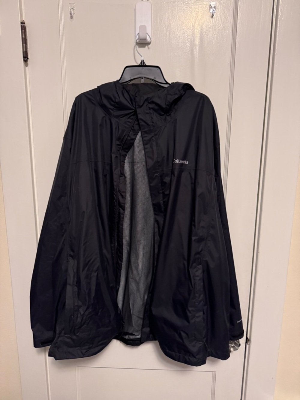 Columbia Men's Black Hooded Rain Shell Jacket